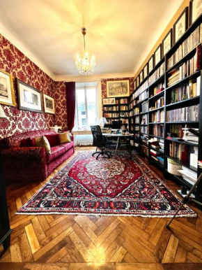 Luxury Room in central Art Nouveau building next to metro station Milano